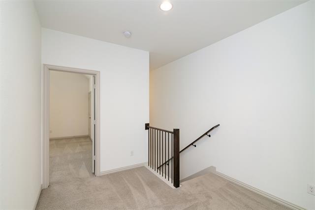 Building Photo - 6257 Davison Wy