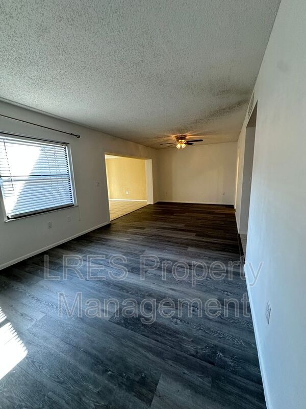 Building Photo - 106 Eastwind Ln