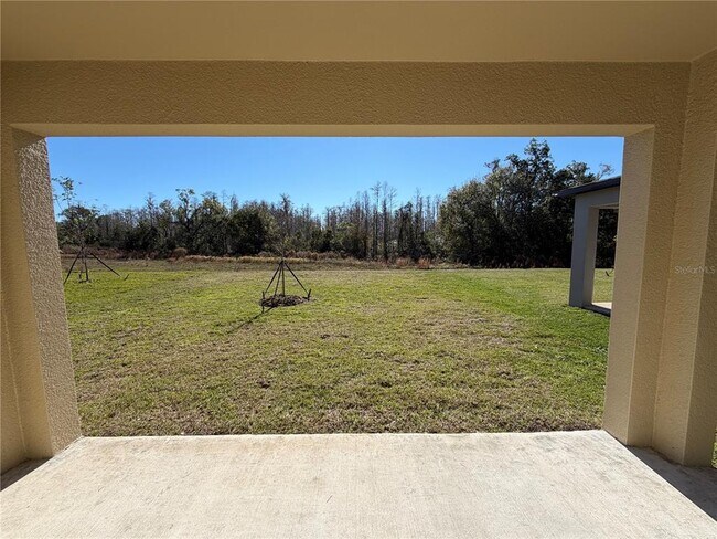 Building Photo - 17594 Pleasantview Blvd