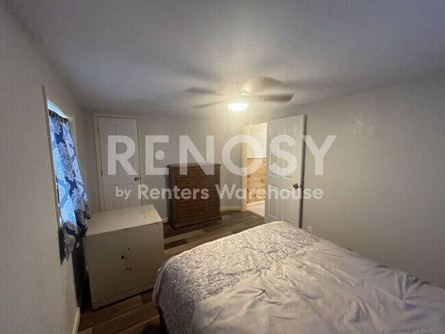 Building Photo - Charming 3-Bedroom Brick Home in North Park Hill – Spacious Yard & Finished Basement