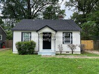 Building Photo - 1137 Catalina St