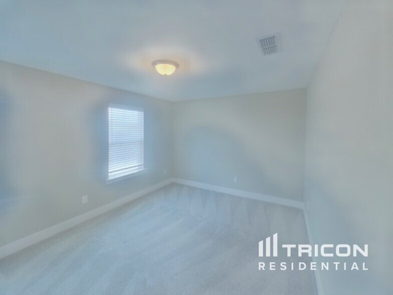 Building Photo - 1470 Cotillion Dr