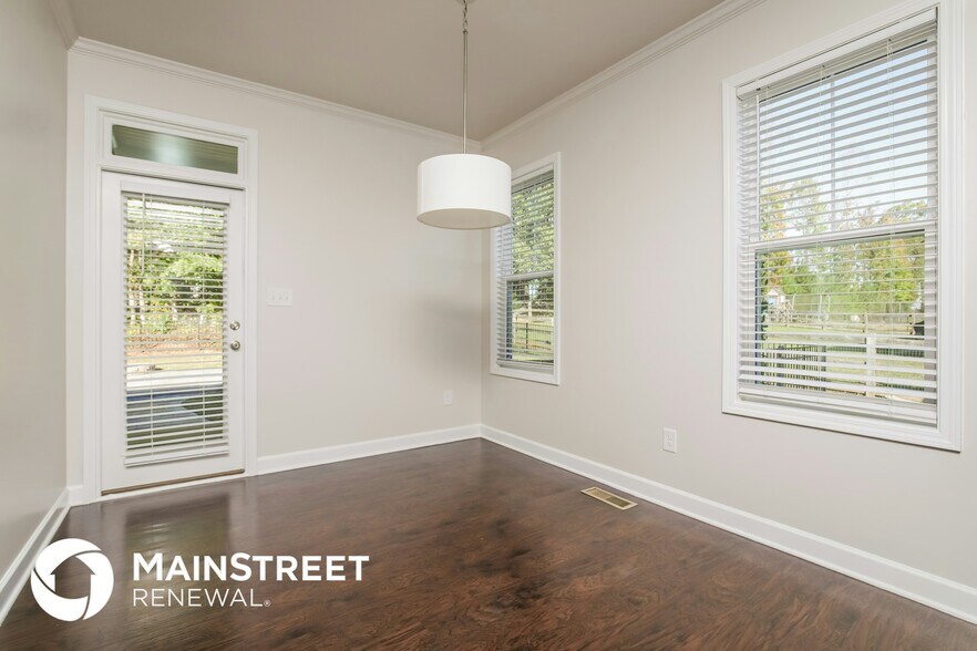 Building Photo - 190 Alcock Ln