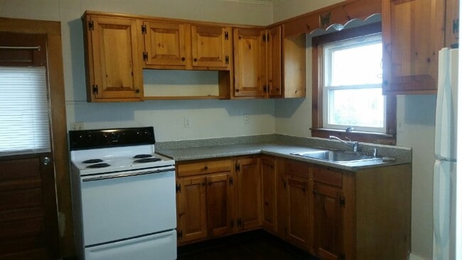 Building Photo - 68 South St