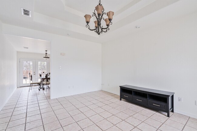 Building Photo - 104 Richard's Court