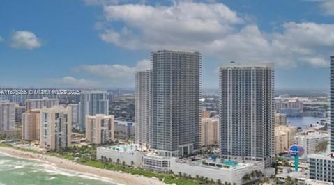 Building Photo - 1830 S Ocean Dr