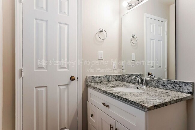 Building Photo - 3002 Appling Way