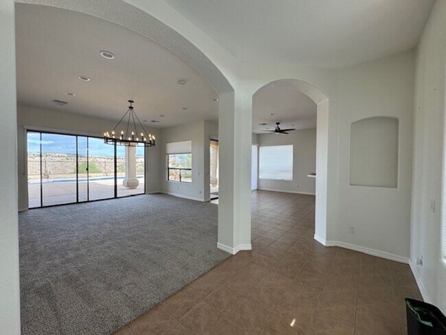 Building Photo - 3 BR on the GOLF COURSE with POOL-Laughlin Ranch with views
