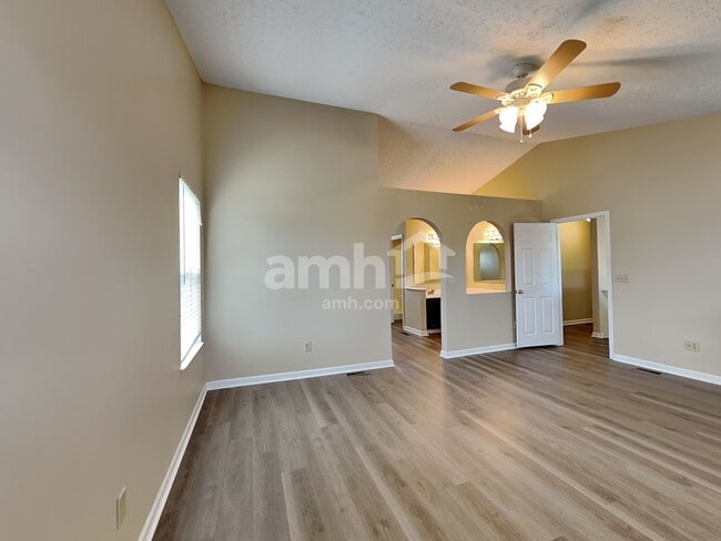 Building Photo - 22 Bend View Dr