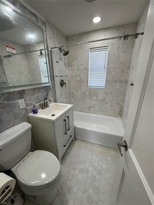 Building Photo - 51 Montilla Ave