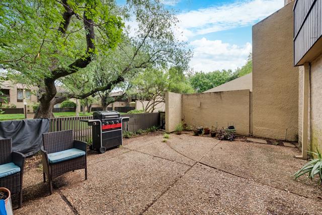 Building Photo - 1107 Portales Ln