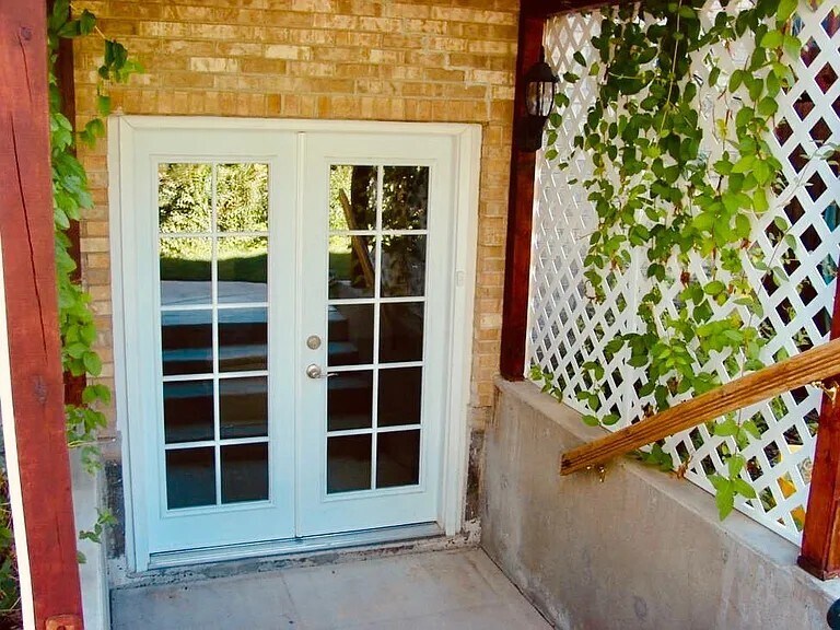 Entry - 8177 S Franklin Ct