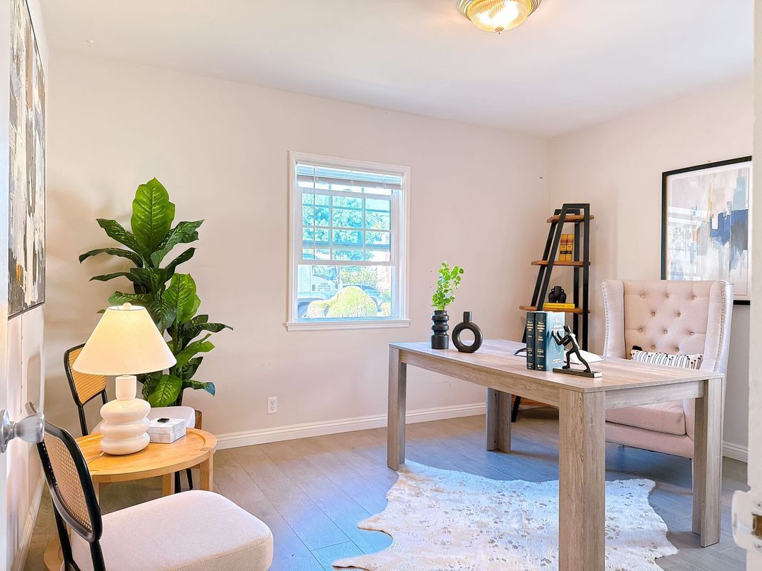 Building Photo - 2830 Winthrop Ave