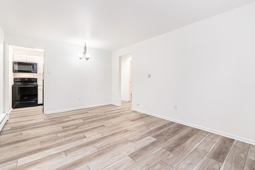 Interior Photo - Lindsay Court Apartments