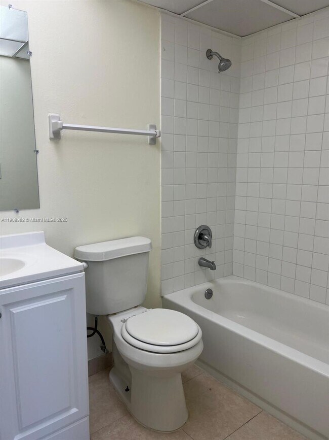 Building Photo - 7900 S Colony Cir