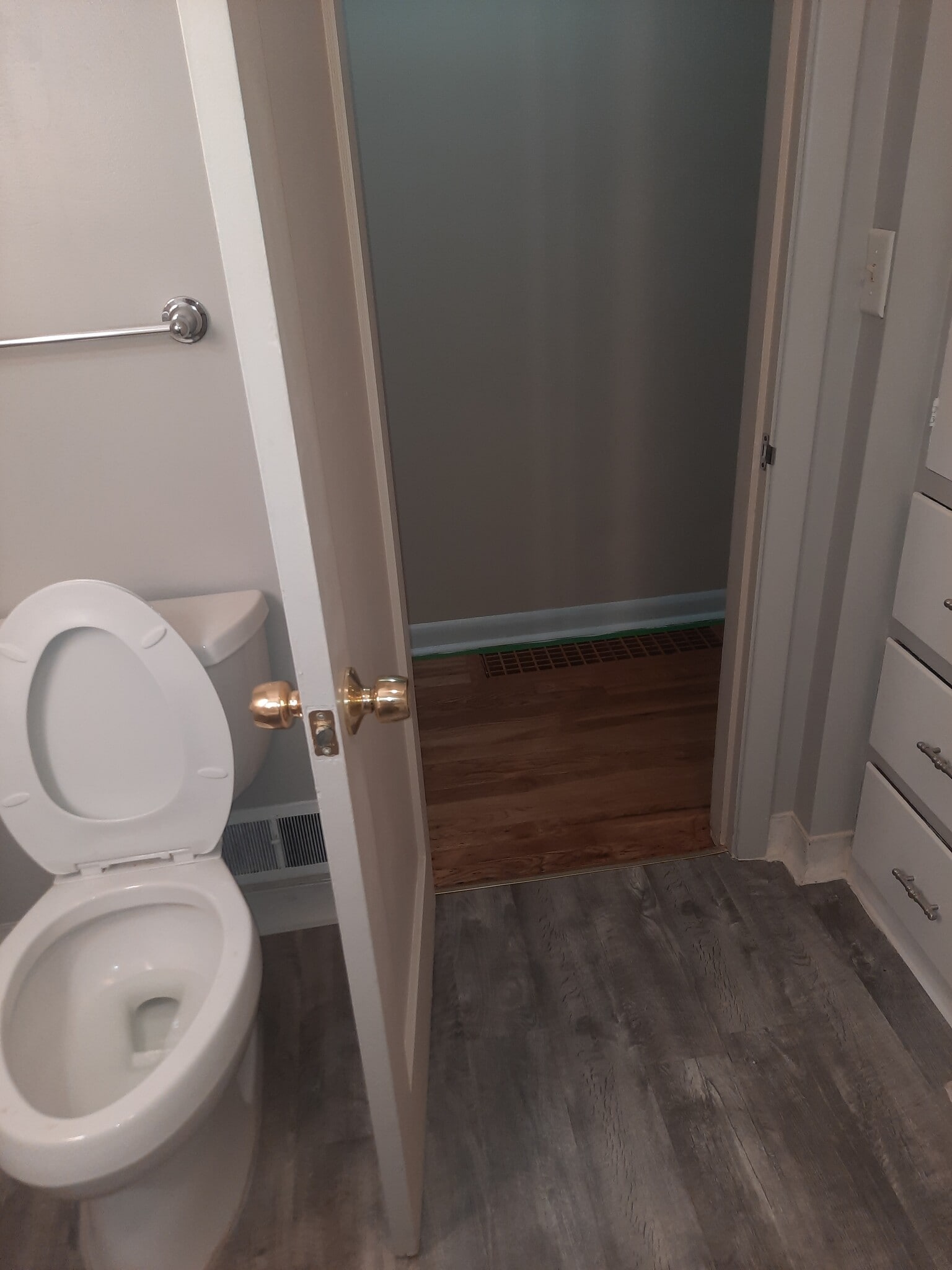 Bathroom - 3505 NE Ainsworth St