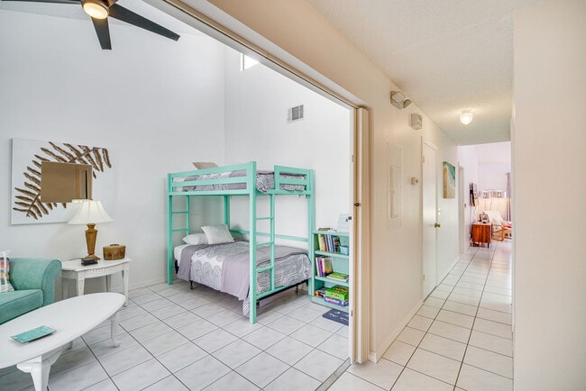 Building Photo - 301 Markley Ct
