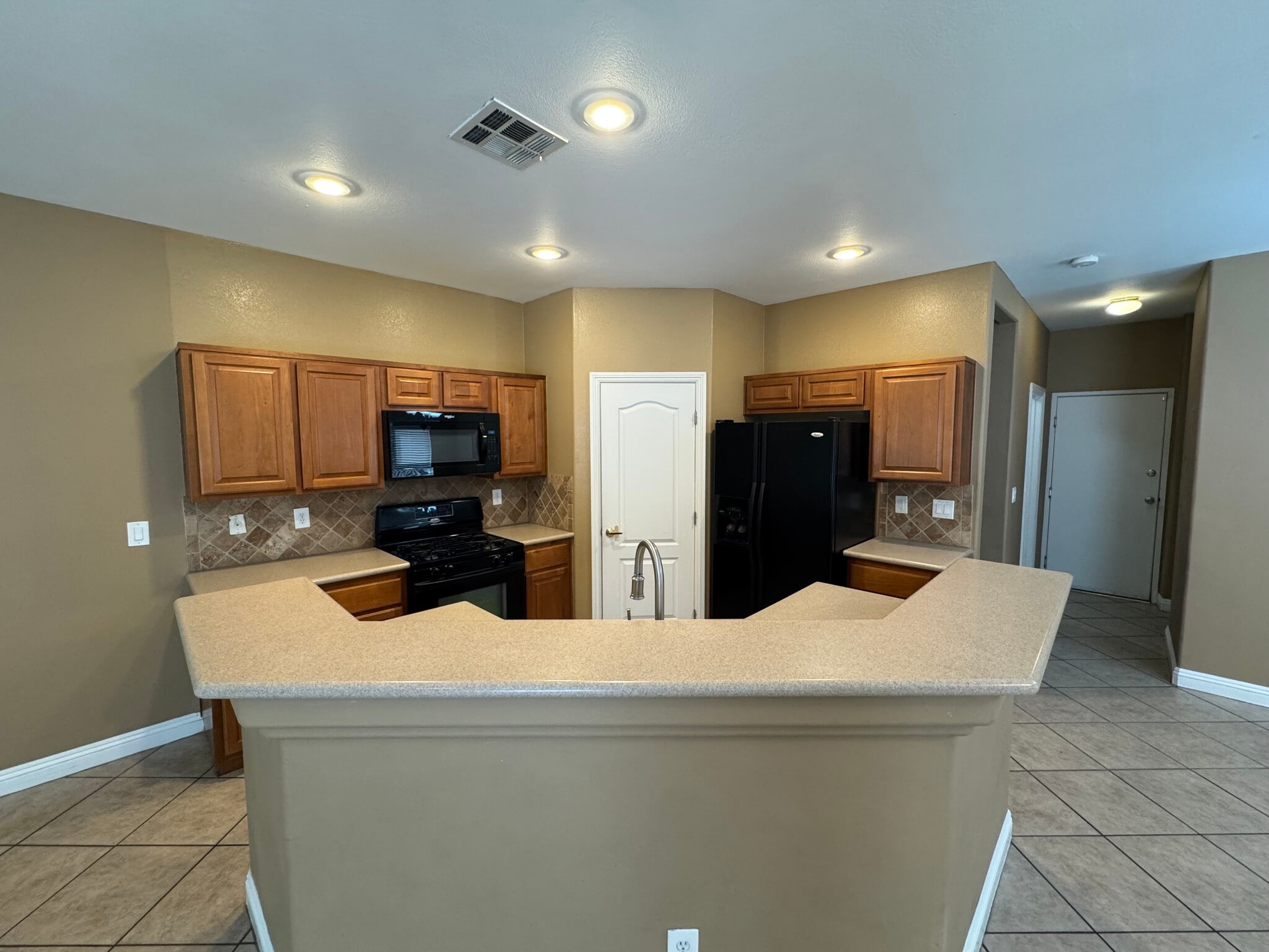 kitchen - 8799 Horizon Wind Ave