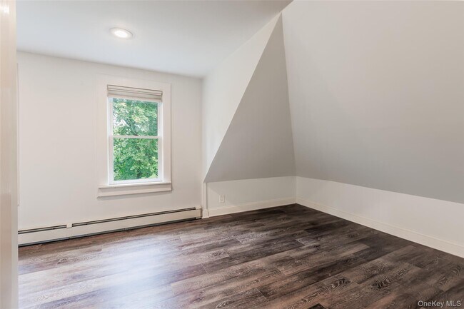 Building Photo - 60 Jackson Ave