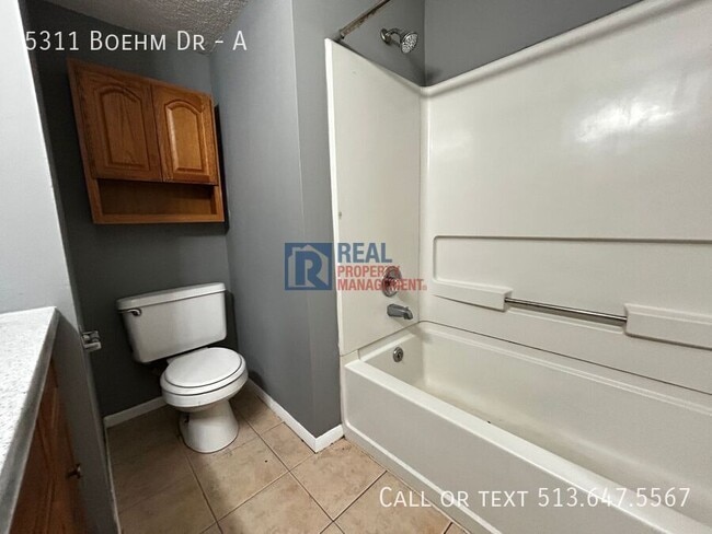 Building Photo - 5311 Boehm Dr