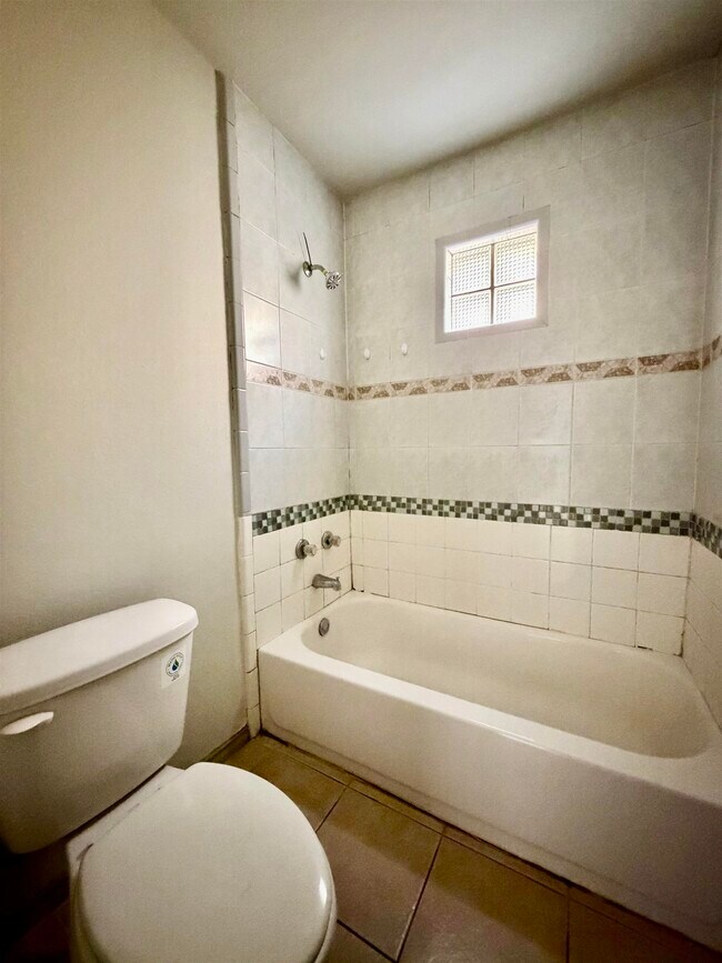 Building Photo - 507 Shiloh Dr