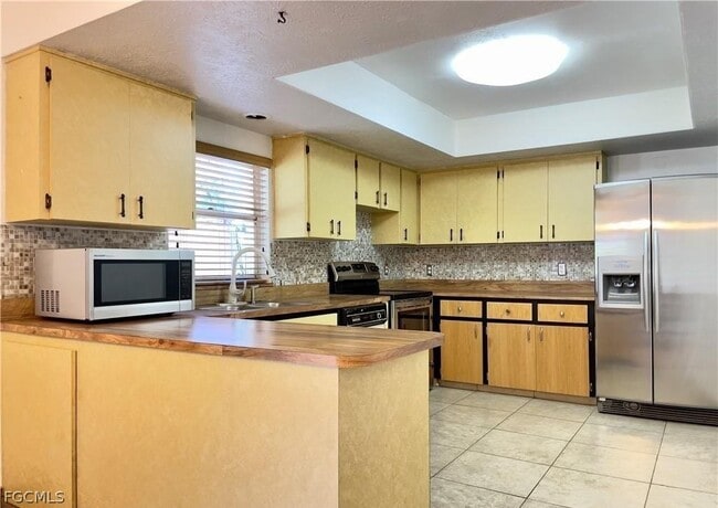 Building Photo - 922 SE 26th Terrace