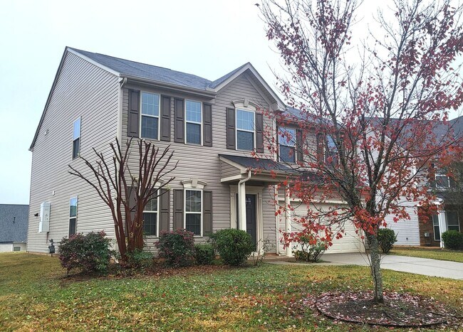 Primary Photo - Beautiful 4 Bedroom House in Simpsonville ...
