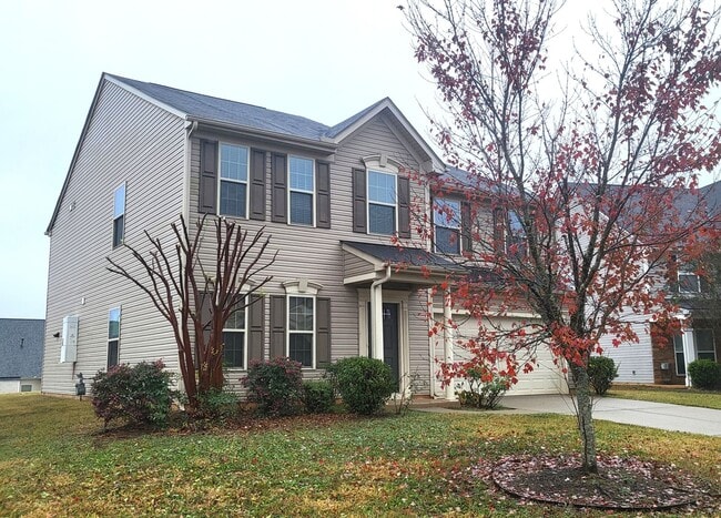 Primary Photo - Beautiful 4 Bedroom House in Simpsonville SC!