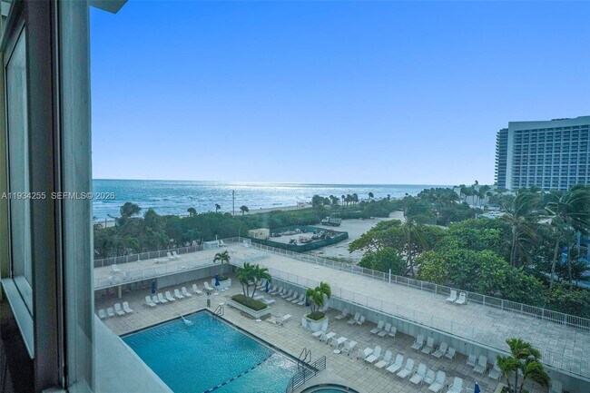 Building Photo - 4747 Collins Ave