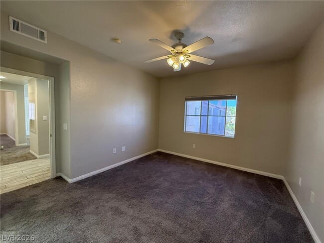 Building Photo - 2113 Echo Bay St