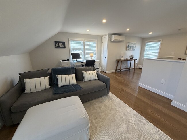 Building Photo - 20 Smith Rd