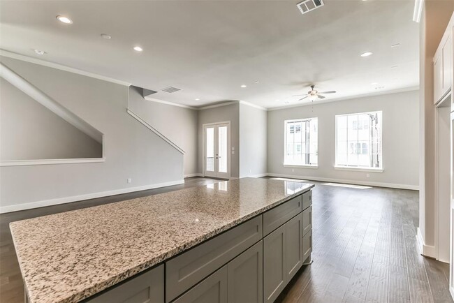 Building Photo - 10922 Brookeshire Chase Ln