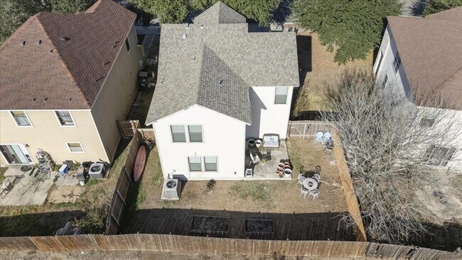 Building Photo - 304 Cordero Dr