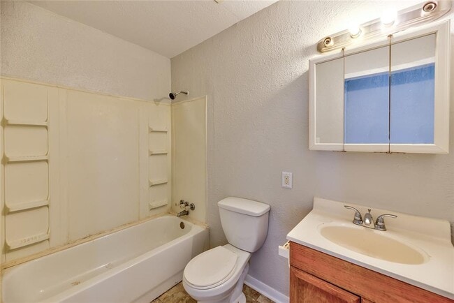 Building Photo - 160 Beeson Ave