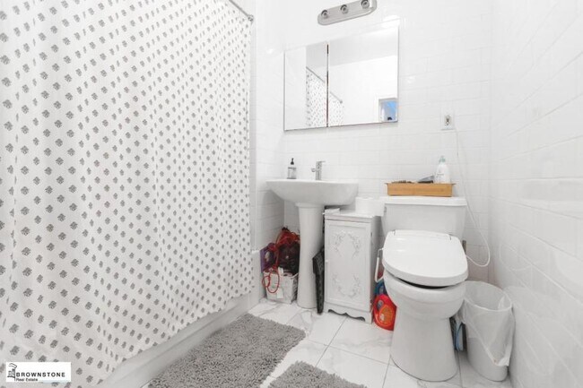 Building Photo - 1 bedroom in BROOKLYN NY 11201