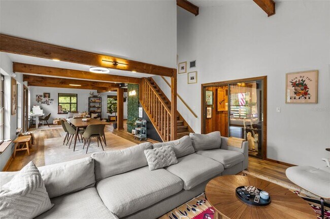 Building Photo - 4925 Hamilton Rd