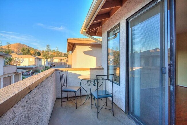Building Photo - Comfortable 1-Bedroom Condo in Gated Palmi...