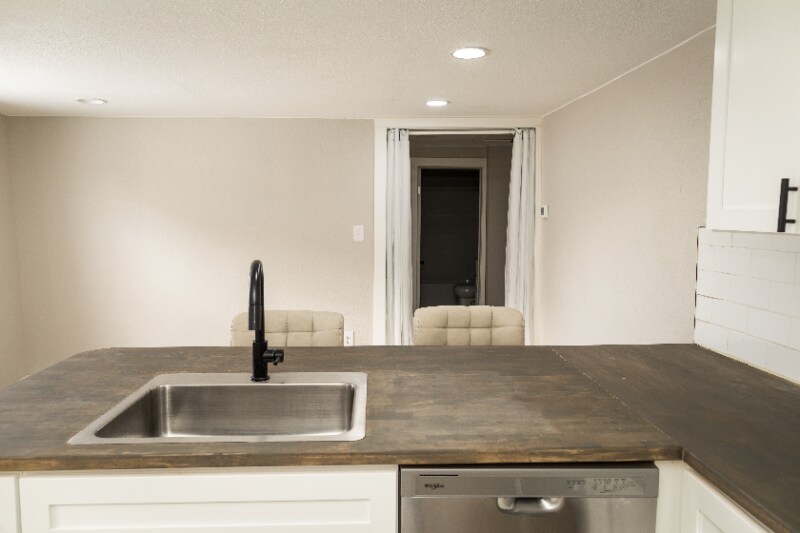 Building Photo - 1363 Frankstown Rd