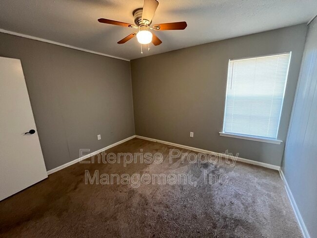 Building Photo - 2452 Chattering Ln