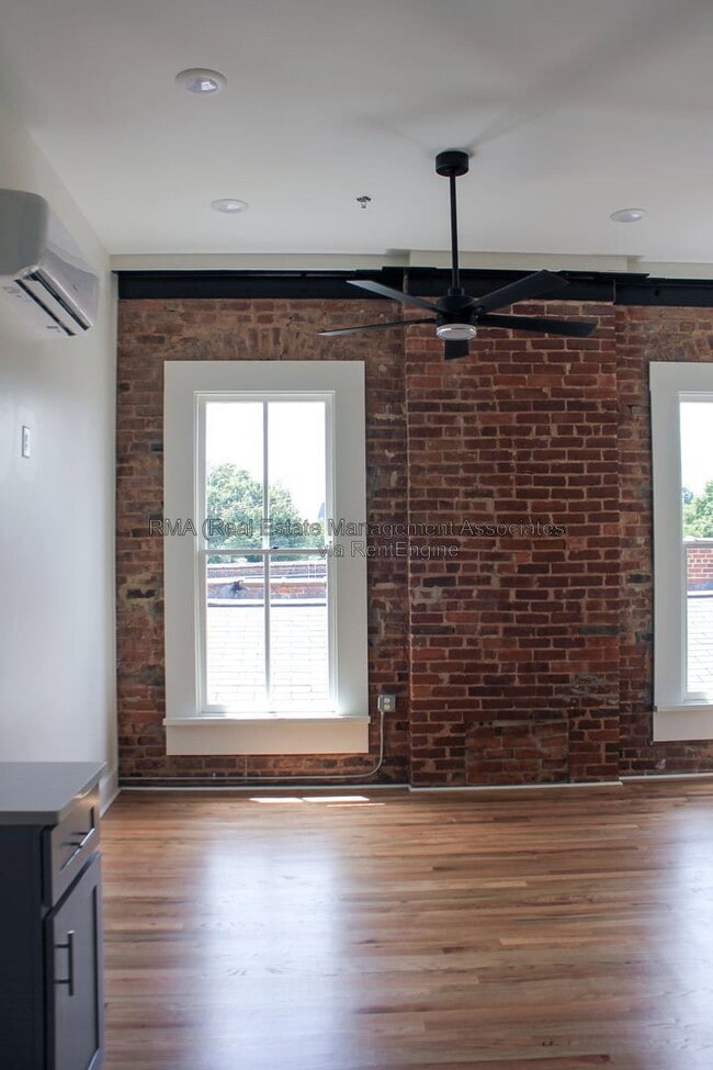 Building Photo - 6 Zebulon Street