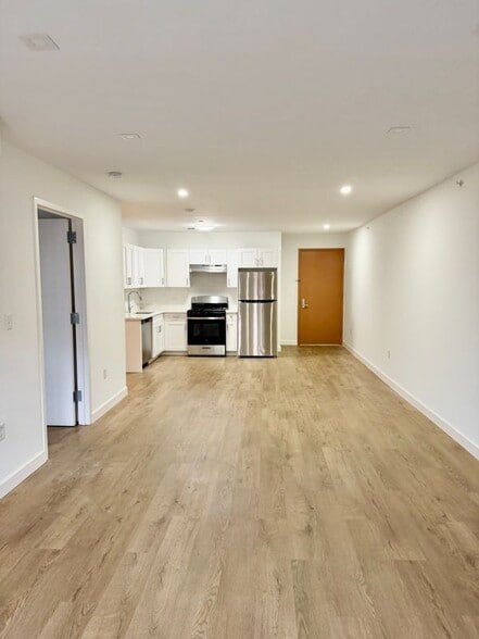 Building Photo - 224 Gramatan Ave