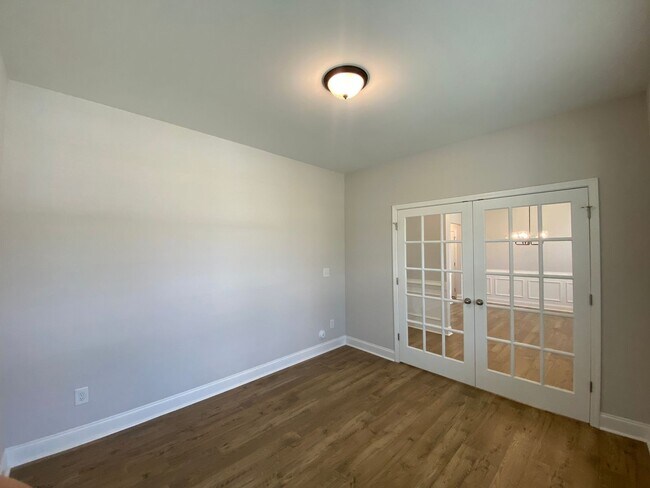 Building Photo - 6260 Kershaw Mdws Rd