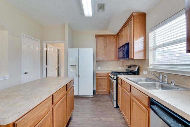 Building Photo - 19310 Golden Cactus Ln