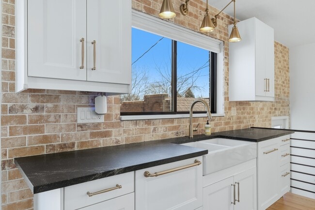 Building Photo - 2836 Vrain St