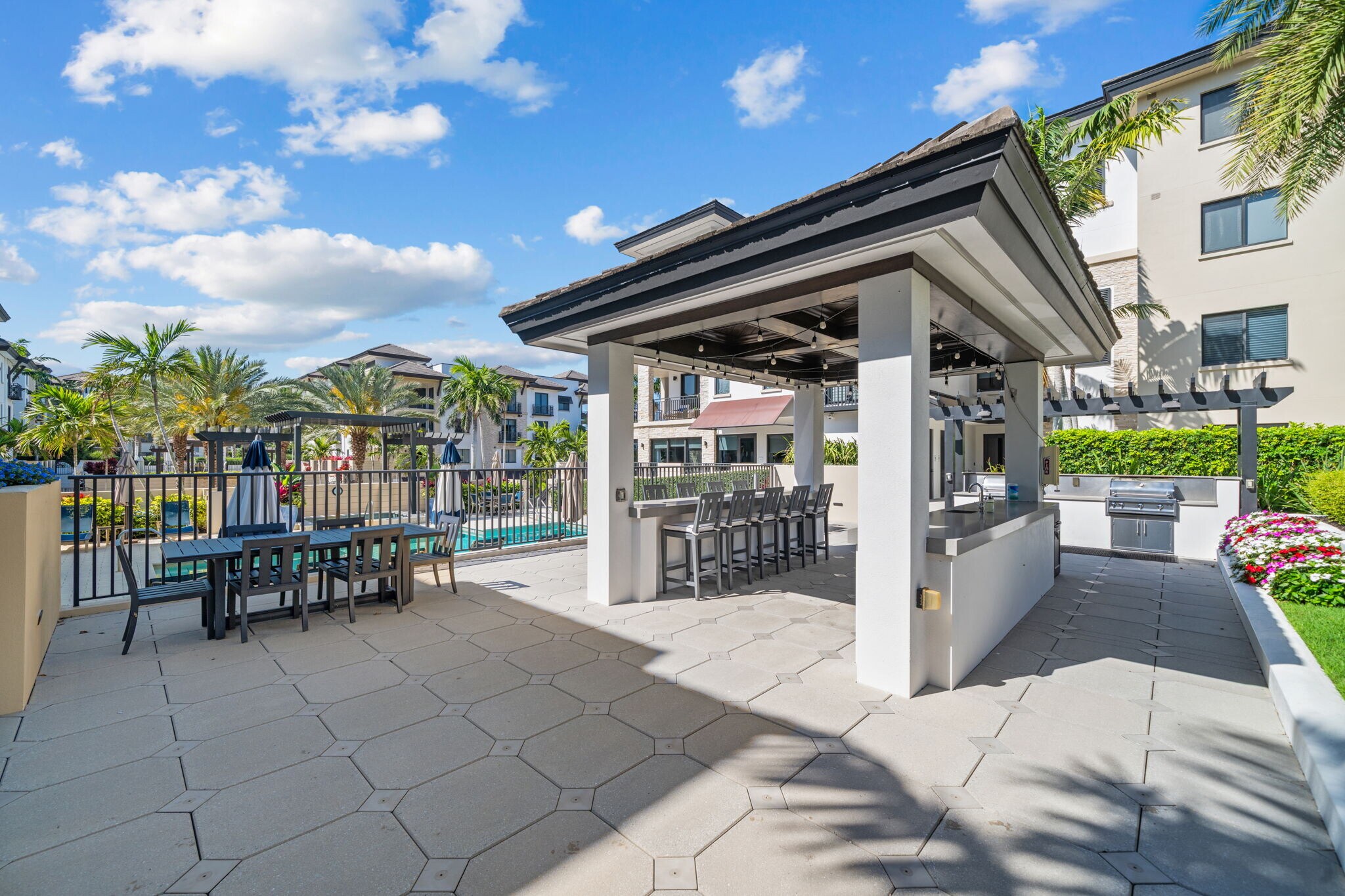 Building Photo - 1035 3rd Ave S