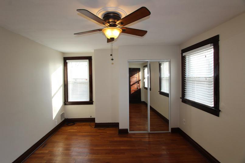Bedroom 1 - 2038 Stonelea St