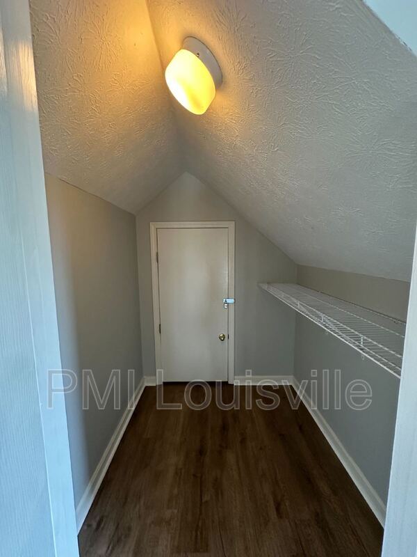 Building Photo - 4007 Mimosa View Dr