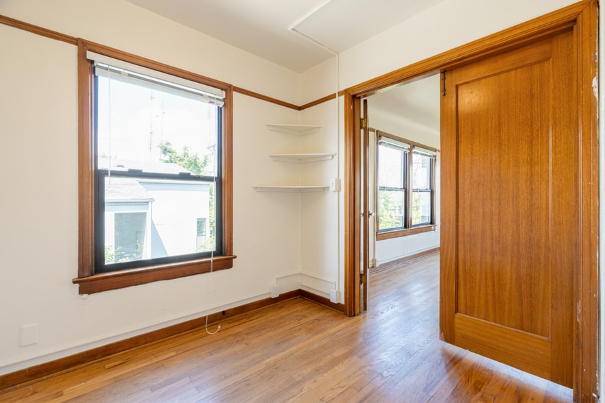 Interior Photo - Dixonian