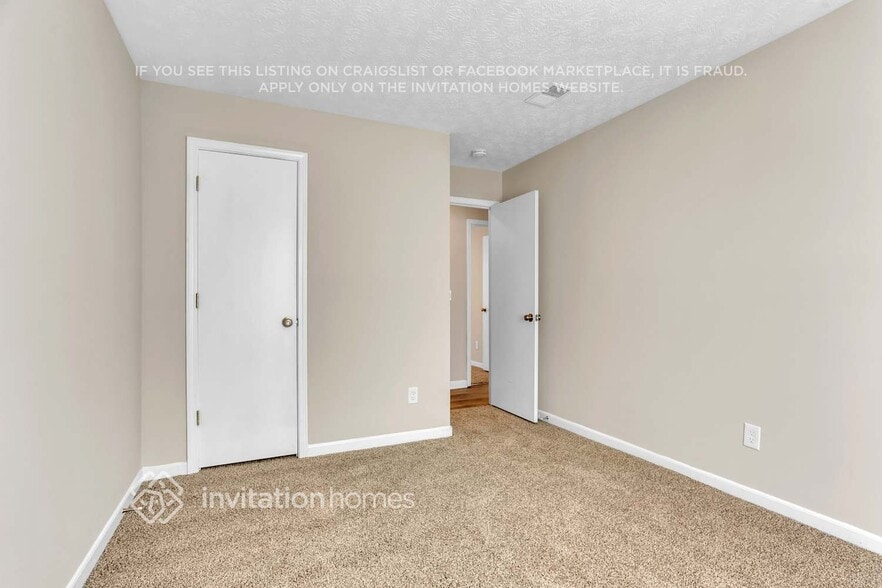 Building Photo - 3728 Adamsville Dr SW