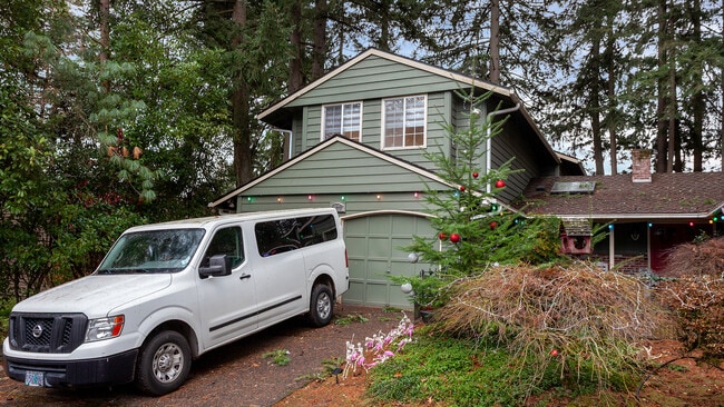 Building Photo - 15270 SW Springdale Ct